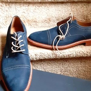 Brand new true blue dress shoes